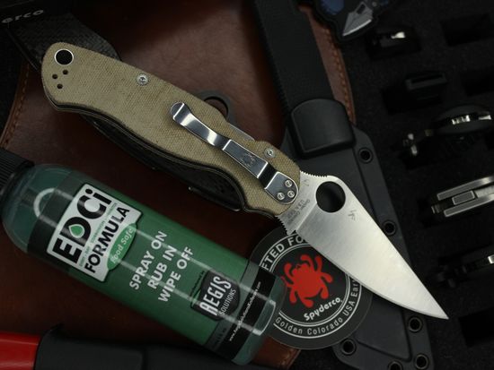 Складной нож Spyderco Paramilitary 2 81MPCW2 CRUWEAR c клинком из стали CPM Cru-Wear, рукоять микарта