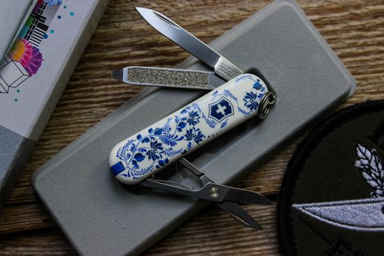 Victorinox 0.6223.L2110 Porcelain Elegance