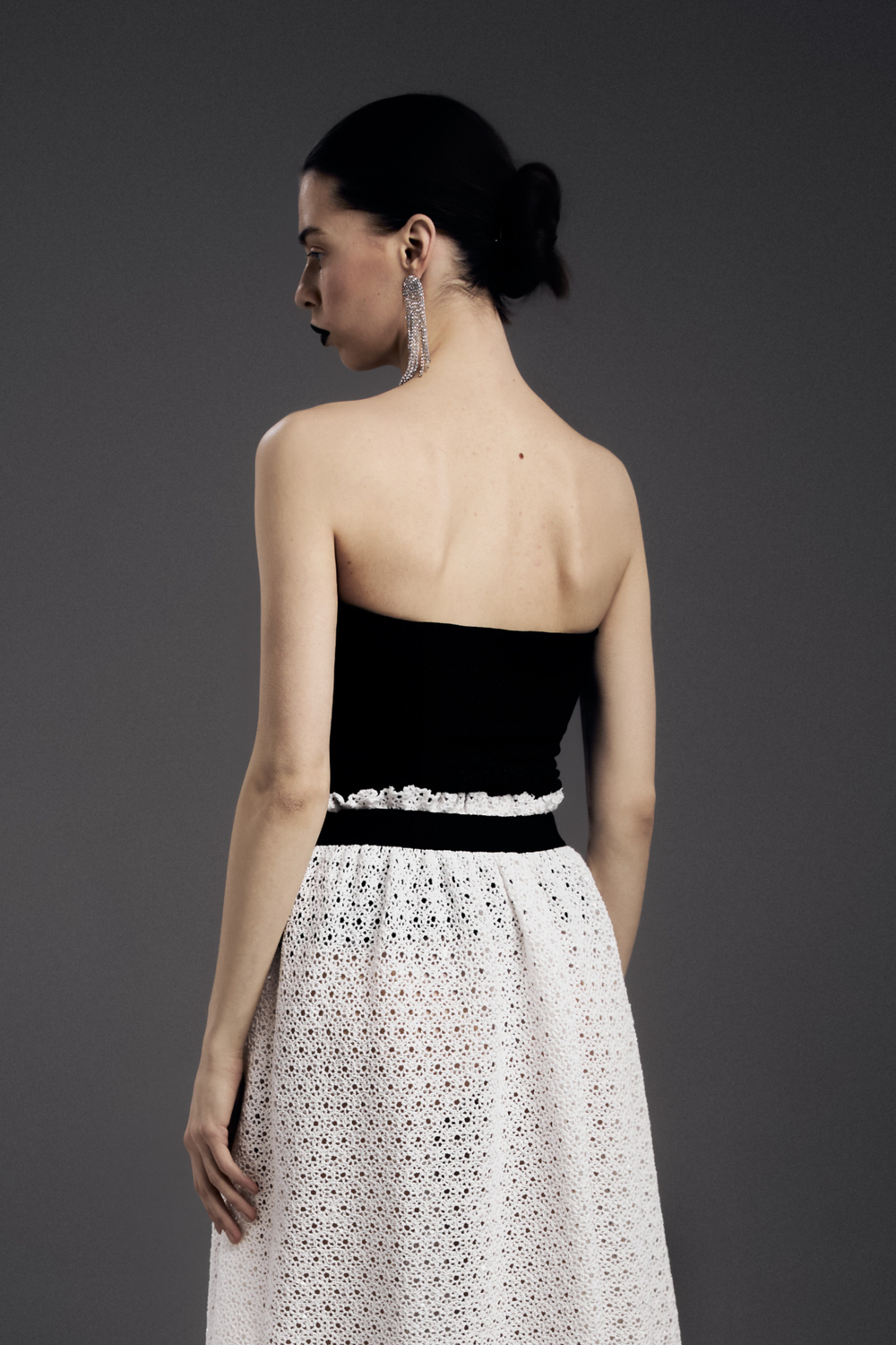 Топ-бандо, сияющий черный