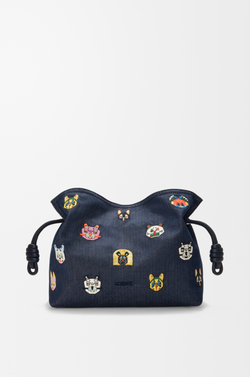 Loewe Сумка-клатч Flamenco Cats среднего размера из вышитой джинсовой ткани, синий