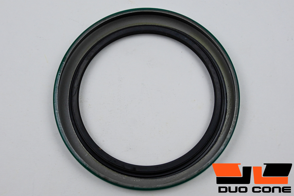 Армированная манжета (Сальник) John Deere Oil Seal RE576867