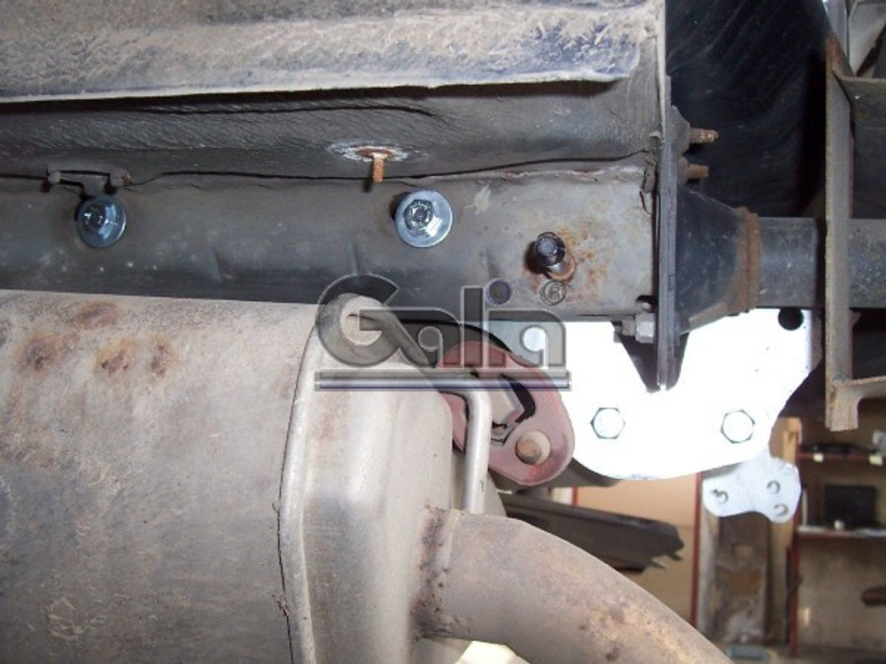 Фаркоп оцинкованный Galia F097C для Ford Mondeo седан/хетчбек 2000-2006(паспорт и сертификат в комплекте)(без электрики)