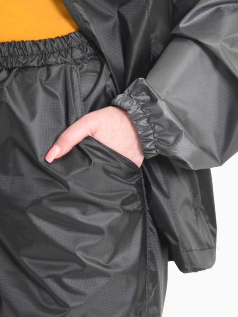 Спортивный костюм Prival Ветровлагозащитный женский, чёрный+серый