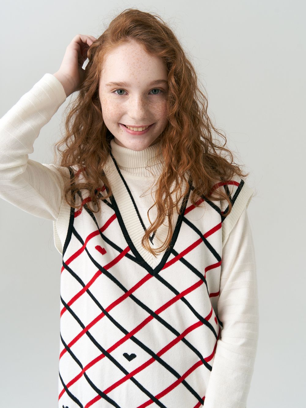 Жилетка в школу для девочки AT1011 черный-молочный