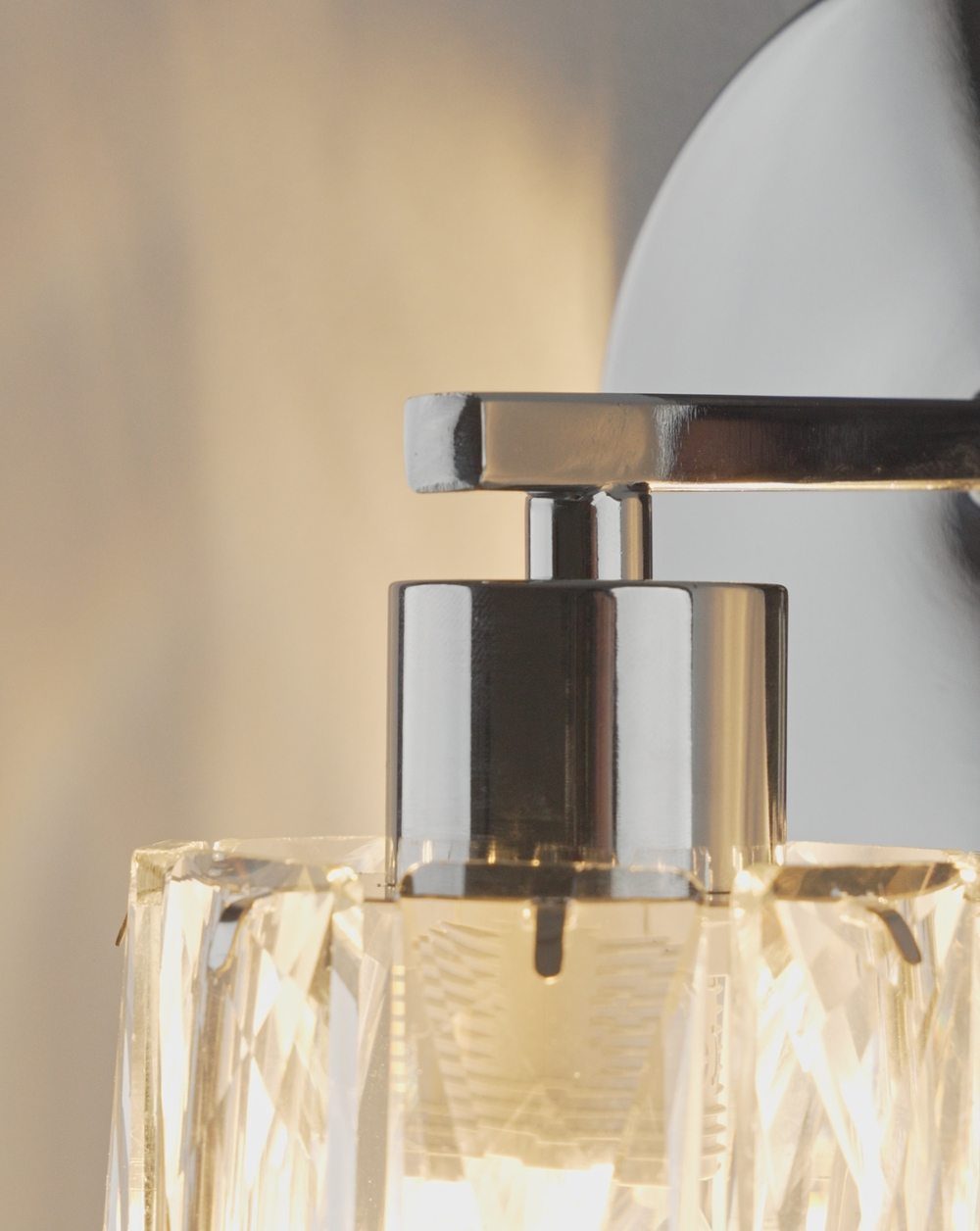 Светильник настенный Moderli V11687-1W Prismique