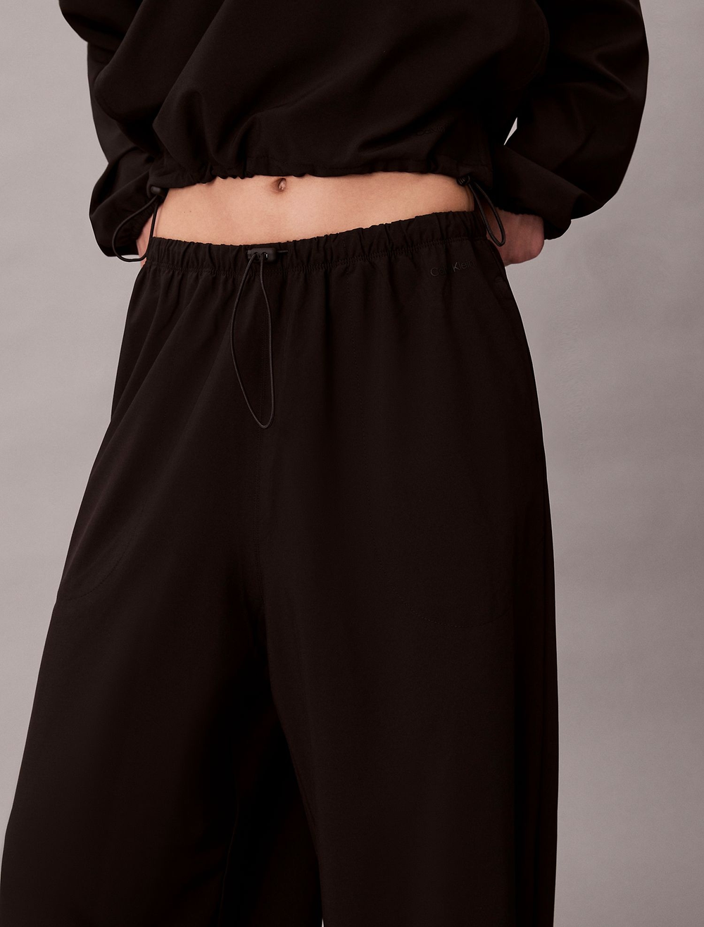 Брюки Calvin Klein Woven Parachute Pants Black