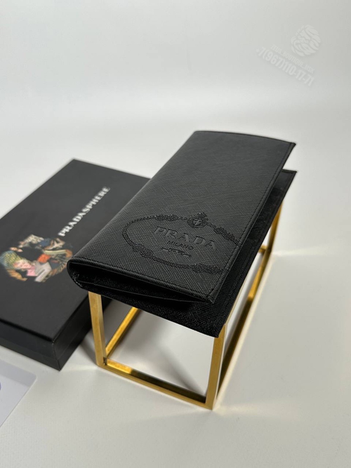 Бумажник Prada