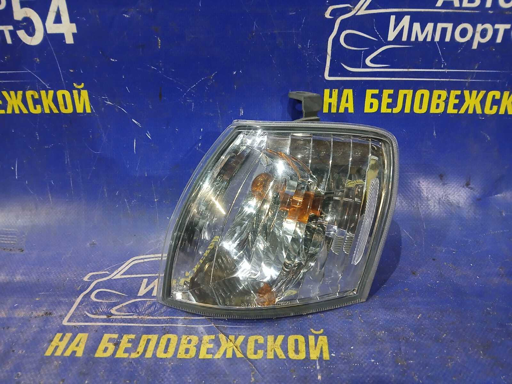 Габарит левый MAZDA DEMIO 1999-2002