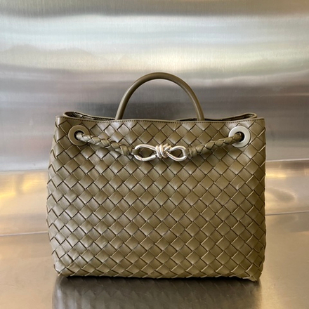 Bottega Veneta Medium Andiamo 32 cm