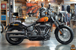 Мотоцикл Harley-Davidson Street Bob 114 (Vivid Black)