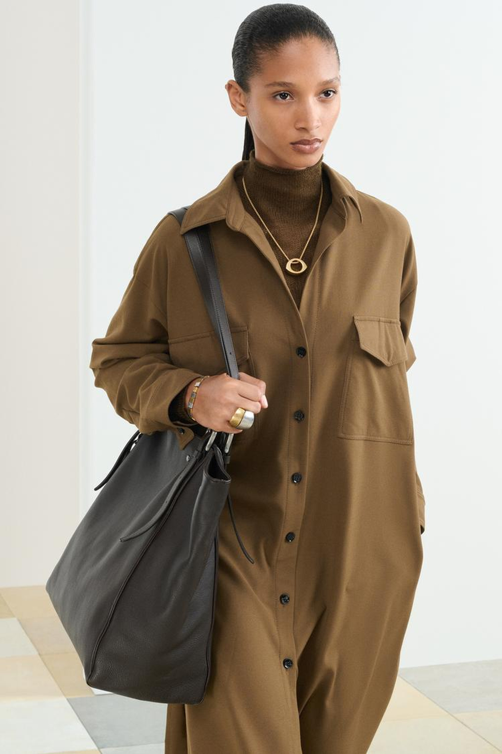 ZARA ПЛАТЬЕ МИДИ С ДЛИННЫМИ РУКАВАМИ, ХАКИ