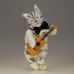 Ёлочная игрушка Кот-музыкант с гитарой