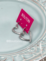 Серьги серебристые в форме сердца