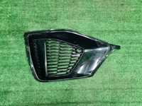 Решетка переднего бампера Audi Q8 (18-23) S-line