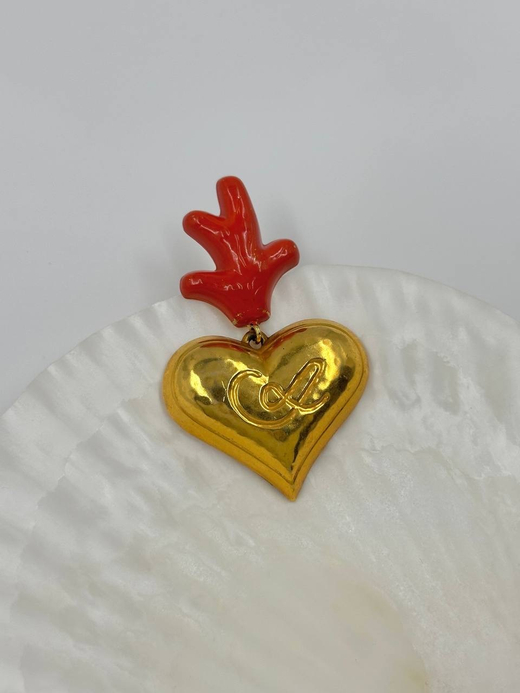 Брошь Сердце с «кораллом» Christian Lacroix