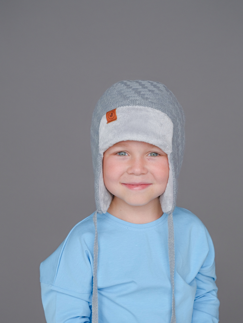 Шапка зимняя вязаная (Жемчужно-пепельный) ТОКИ