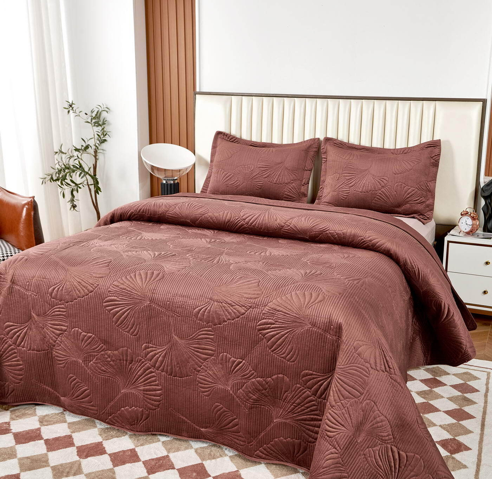 Покрывало 240x260 Sofi De MarkO Бенита цвета марсалы