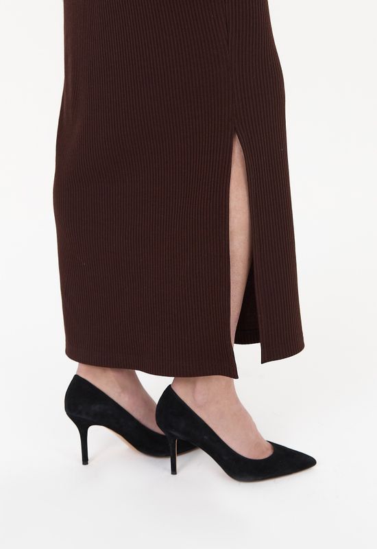 Платье с открытыми плечами в рубчик, шоколад