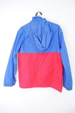 Куртка-дождевик стильная 50 размер