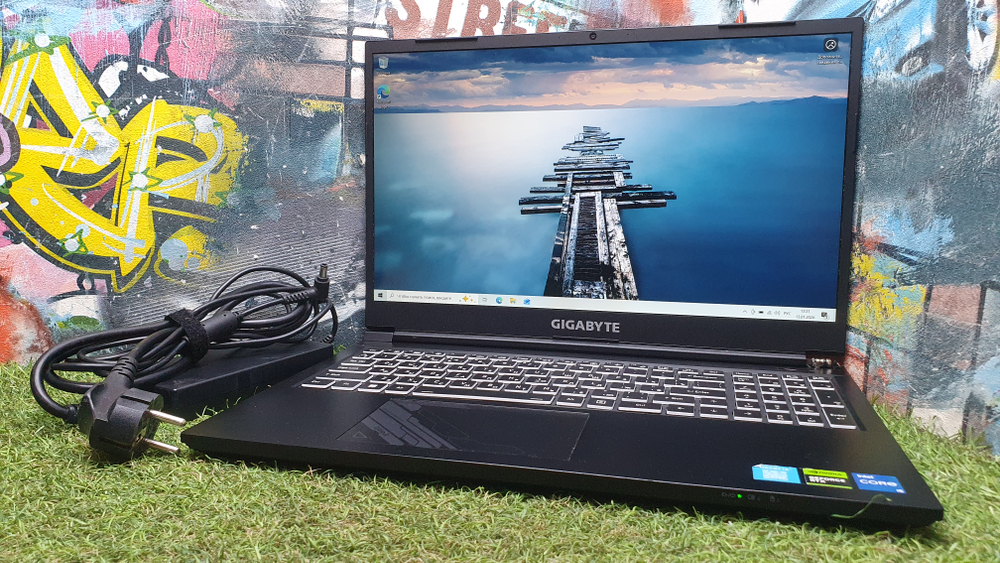 Игровой Gigabyte i5-12/16Gb/RTX 4050 6Gb/144Hz/G5 MF MF-E2KZ313SH/Windows 10