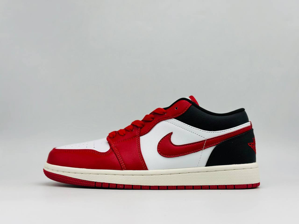 Кроссовки NIKE AIR JORDAN