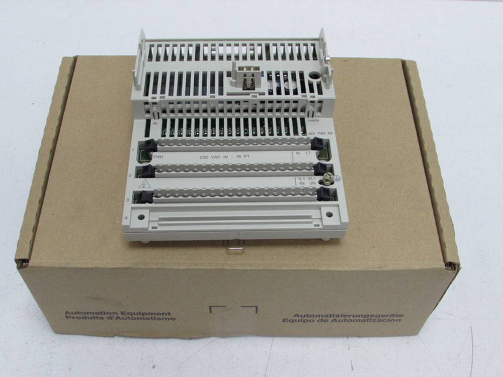 Schneider Electric 170ADI74050 TSX Momentum