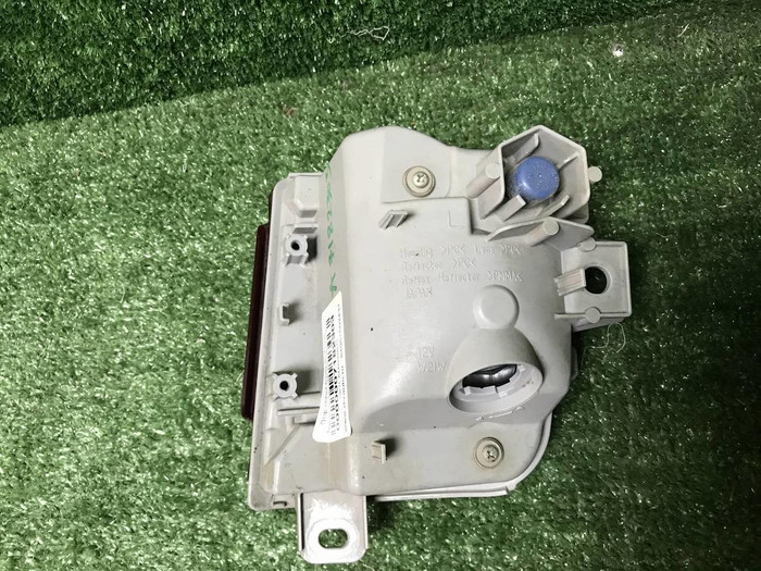 ПТФ левый Toyota Land Cruiser 200 (2015-2021)