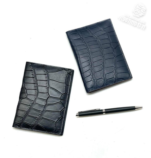 Обложка для паспорта из кожи крокодила Stefano Ricci