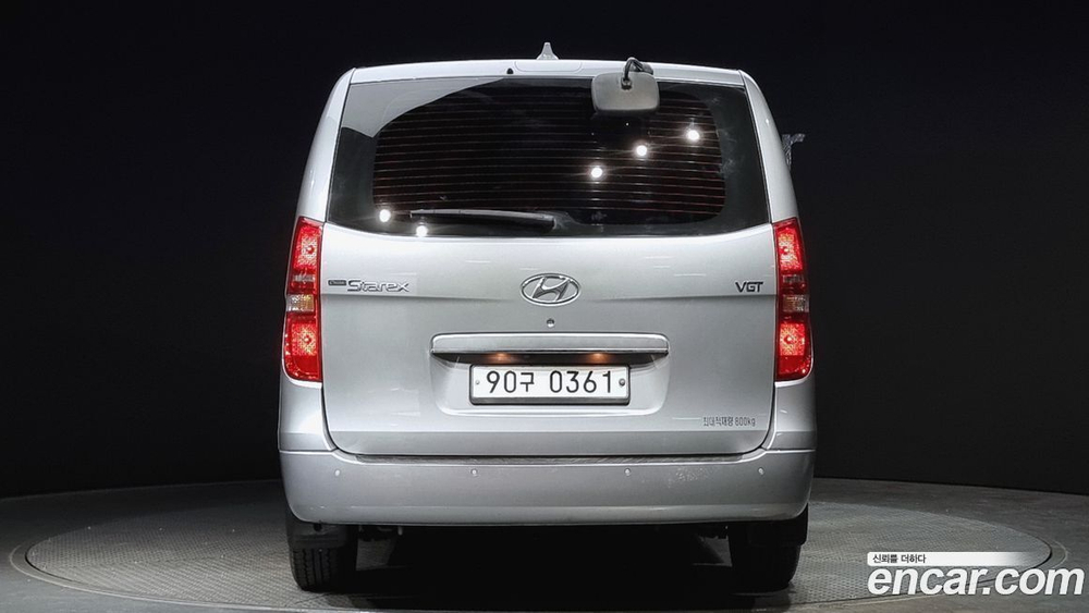 Hyundai The New Grand Starex Van 3-х местный (05.2020)