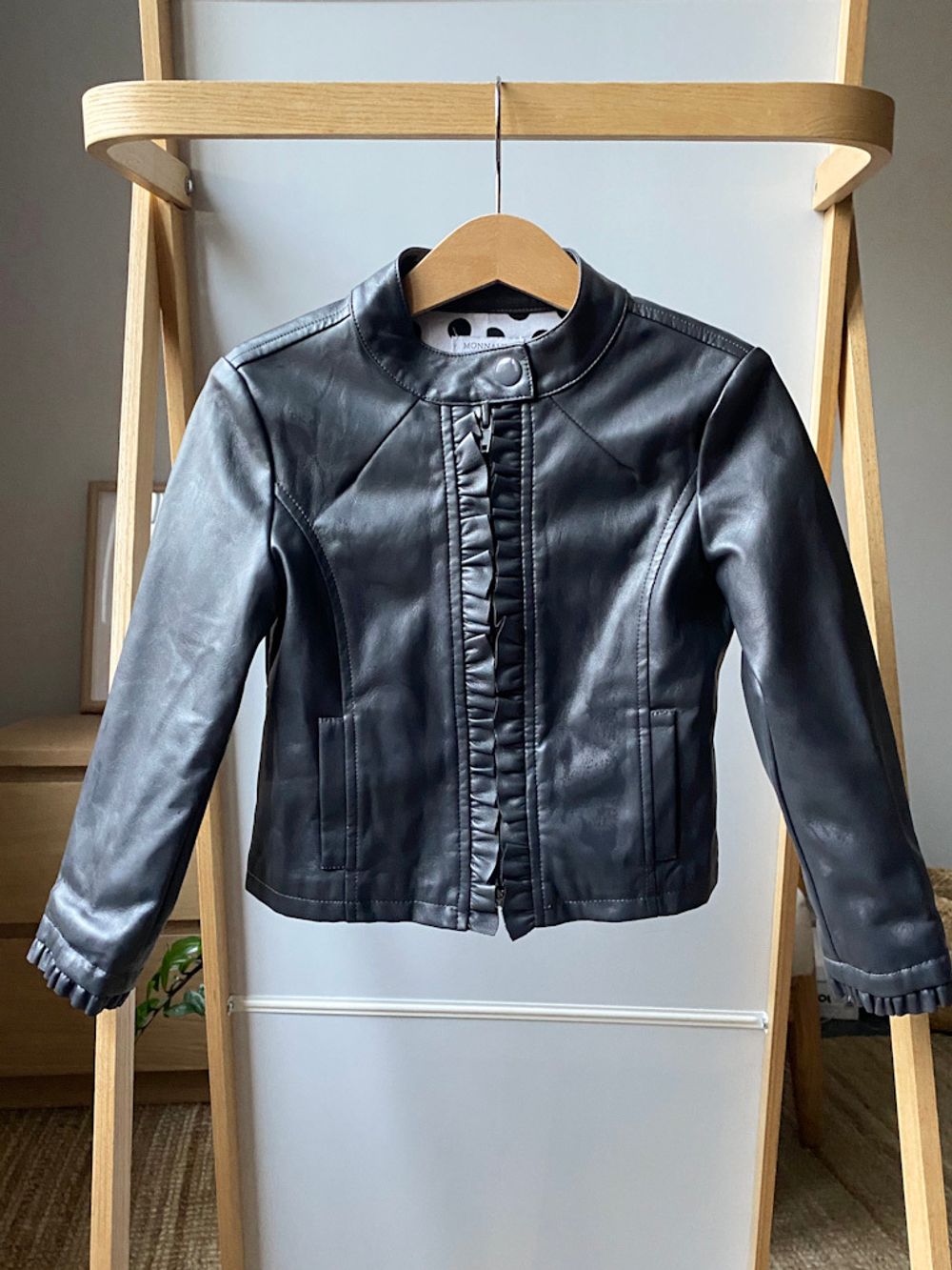 Новая куртка Monnalisa, 104