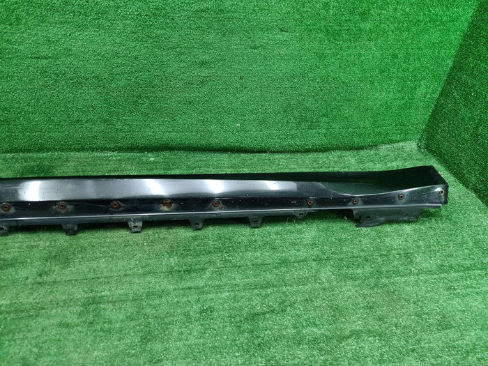 Накладка порога правая BMW M4 F82 F83 (2014-2017)