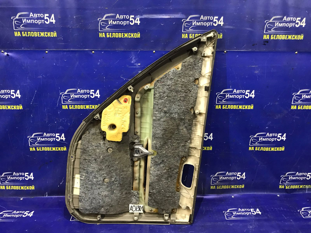 Обшивка двери TOYOTA CAMRY 2002