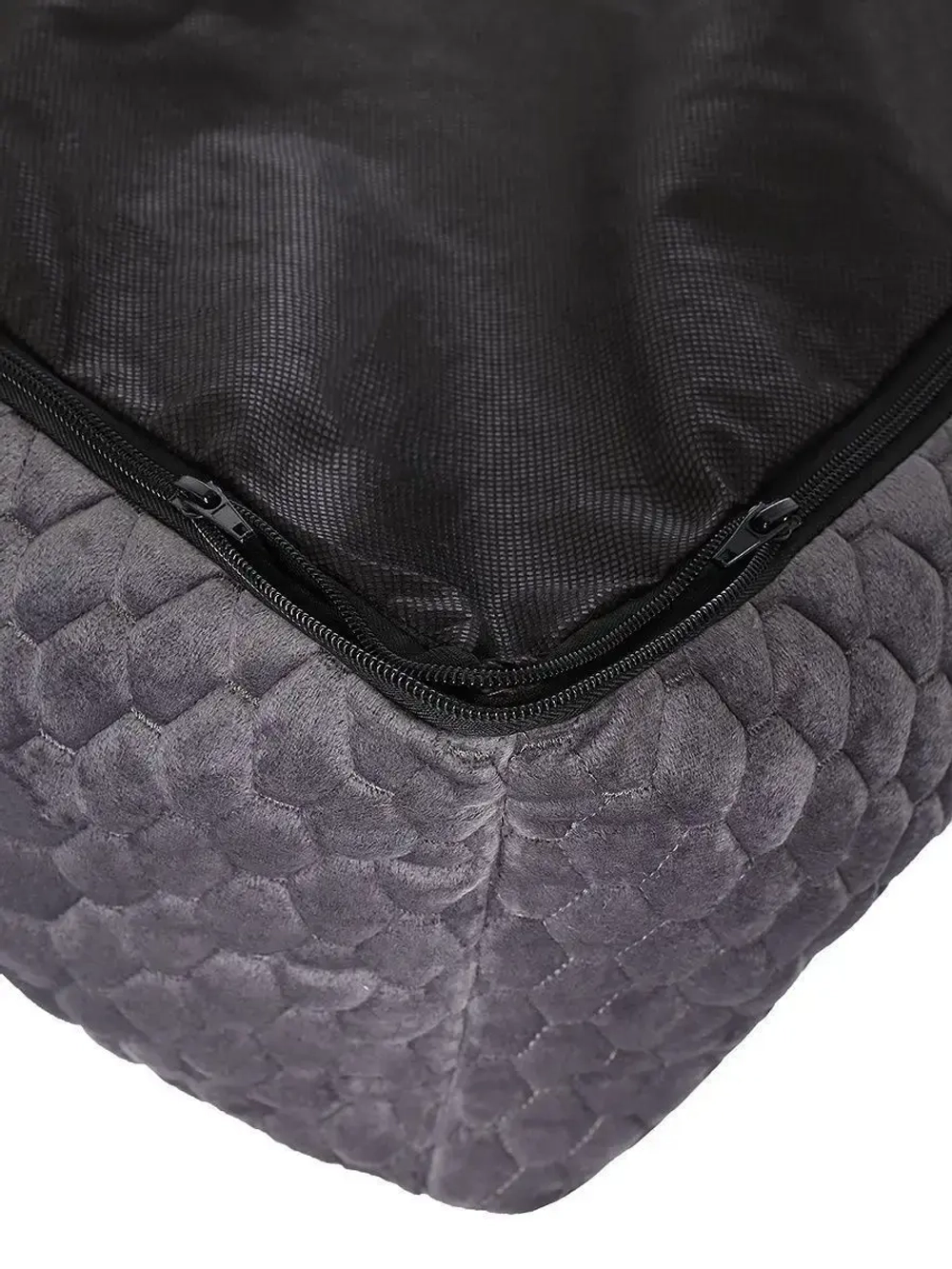 Лежанка для собак средних пород