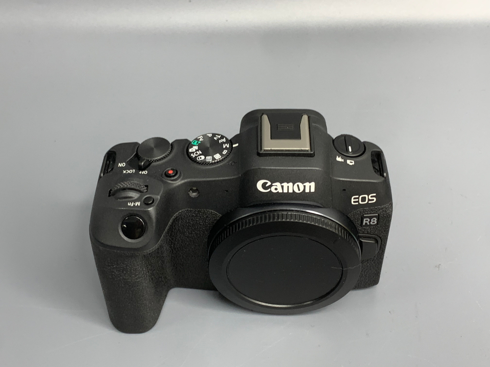 Canon EOS R8 1000 кадров