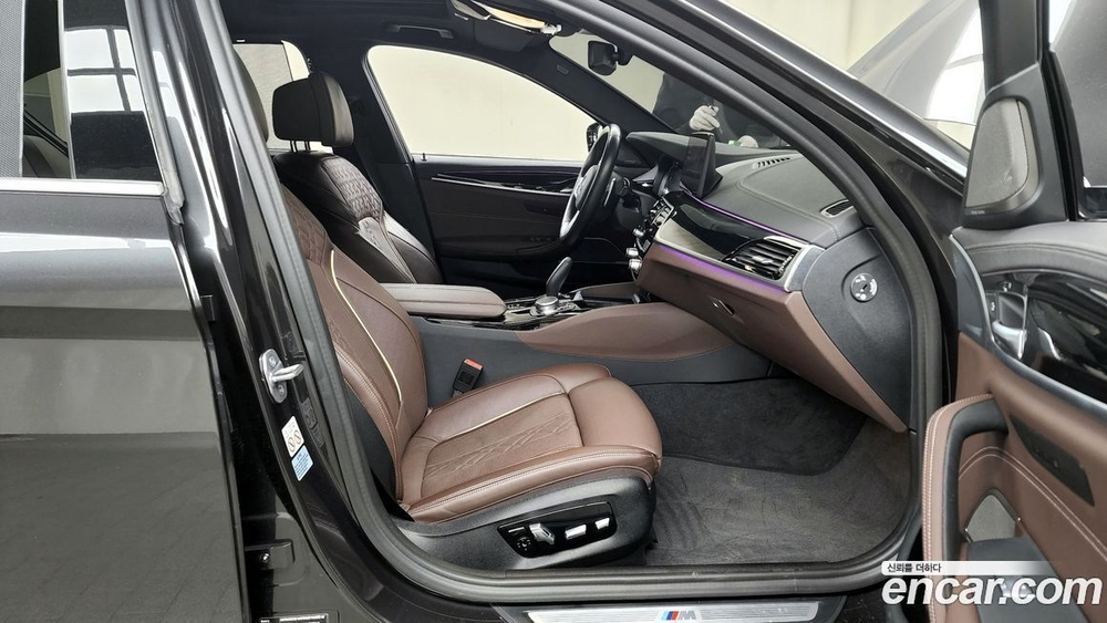 BMW 5 Series (G30) 530i M Sports (01.2022)
