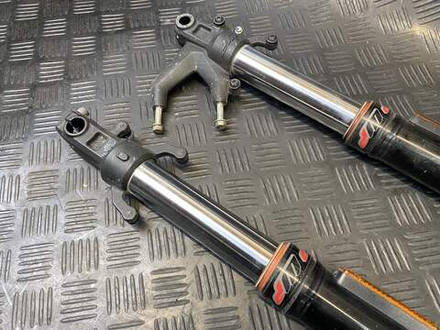 Перья вилки KTM 250 Duke 2020