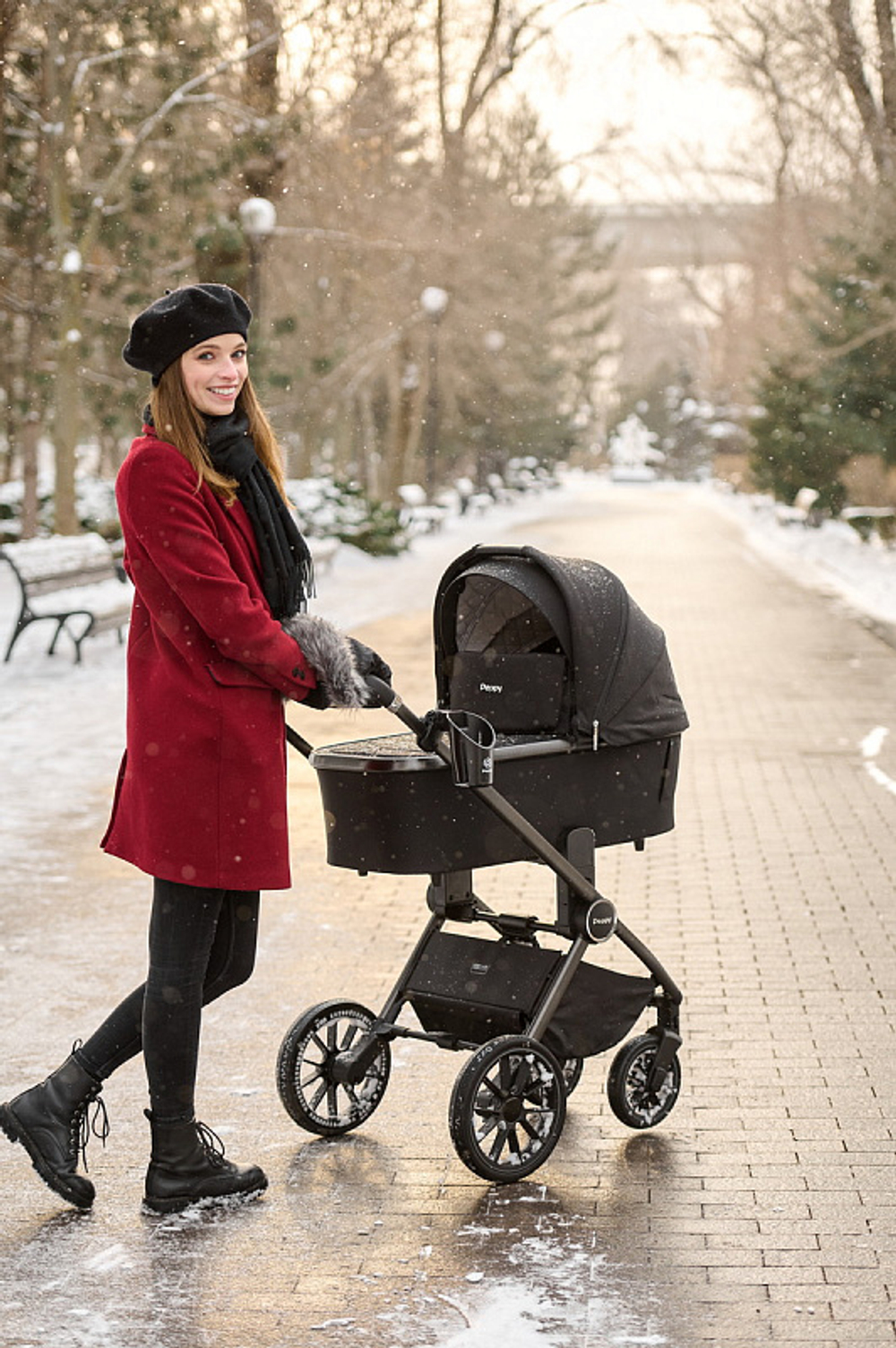 Детская коляска Peppy Monaco 2 в 1 Black (черный), рама черная матовая