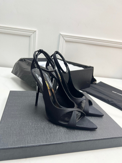 Saint Laurent Pumps