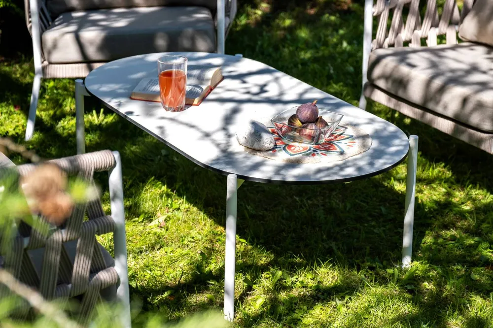 "Диего" лаунж-зона 4-местная плетеная из роупа (веревки), каркас алюминиевый белый, роуп бежевый