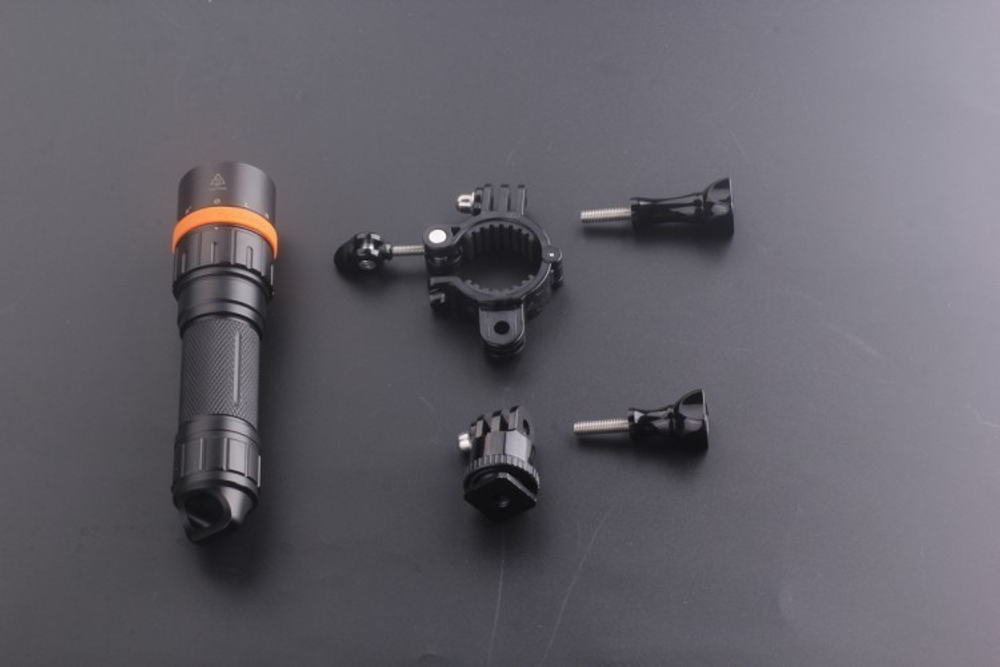 Фонарь светодиодный подводный Fenix SD11, 1000 лм, аккумулятор