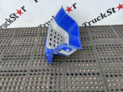 Корпус подножки правый 2018г.