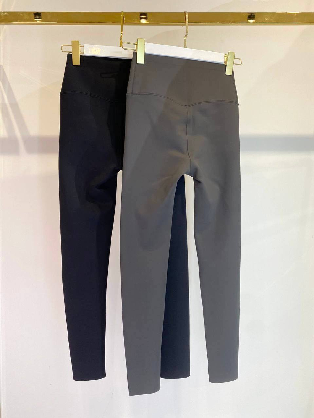 Леггинсы Prada