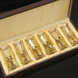 Набор из 6-ти лафитников "Герб России" в деревянном футляре