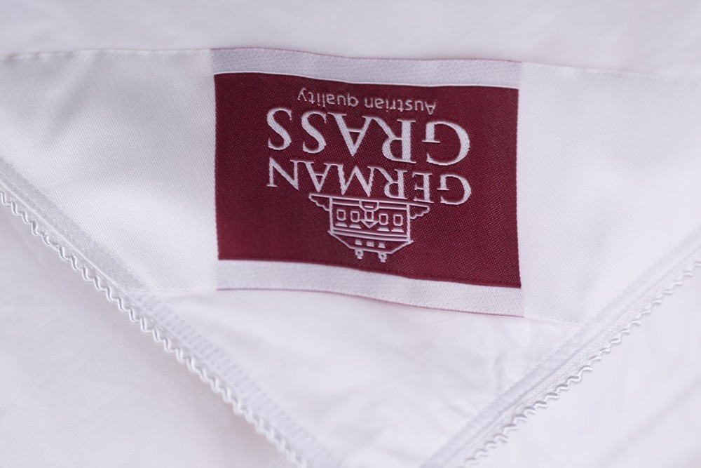 Одеяло пуховое German Grass Grand Down лого