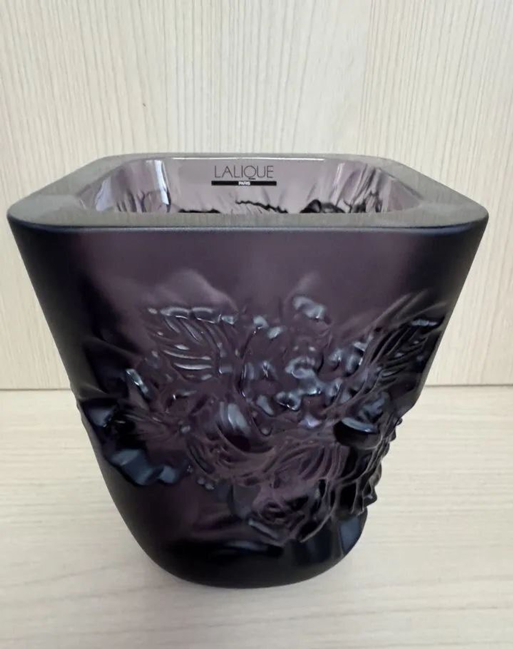 Ваза Lalique