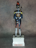 Статуэтка. Фарфор. Солдат Стрелок гренадёр. Cacciapuoti. Италия