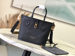 Louis Vuitton Neverfull Bandouliere Inside Out BB