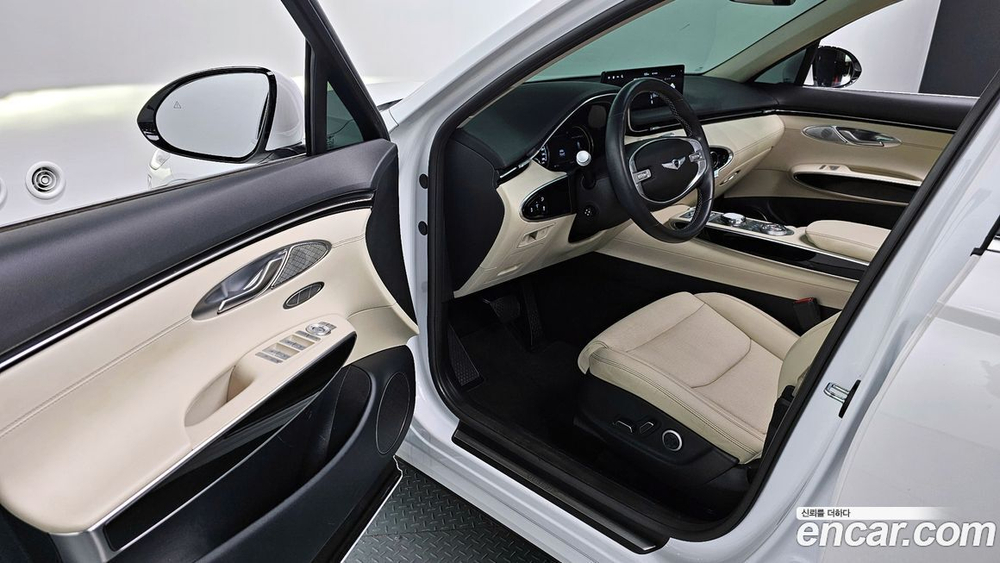 Genesis GV70 2.5T Бензин AWD (09.2021)