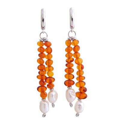 Серьги с мелким янтарём и жемчугом