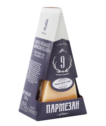 Сыр "Пармезан де люкс" 45% 250г. Молочный Мир